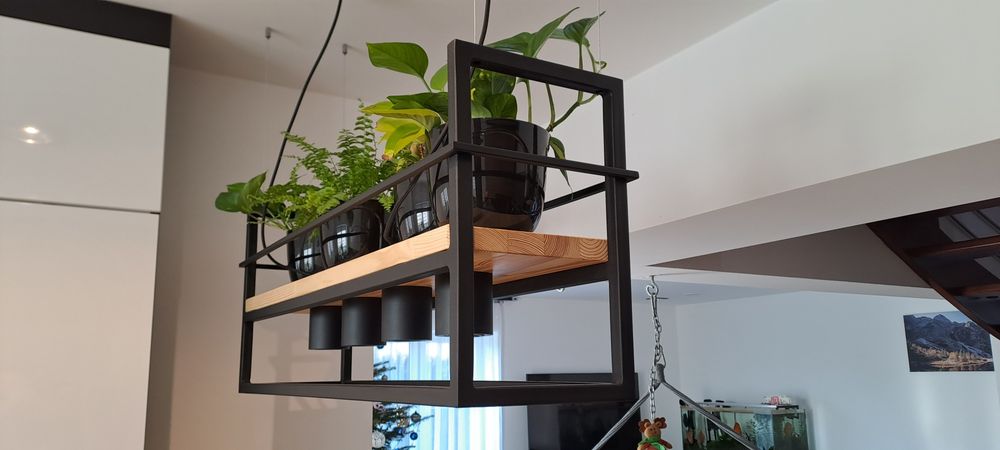 Lampa kwietnik wisząca