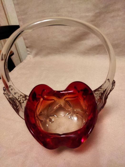 Ваза хрустальна кольорова декоративна для різних потреб ціна договірна