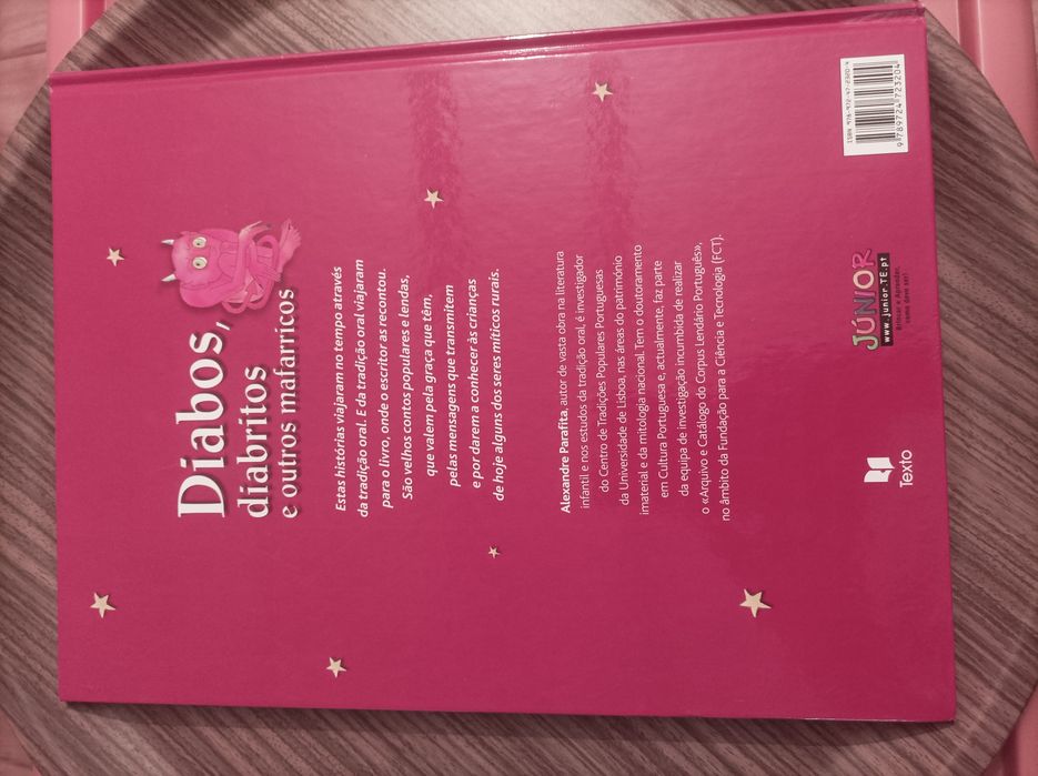Livro "Diabos, dianteiros e outros mafarricos" de Alexandre Parafita