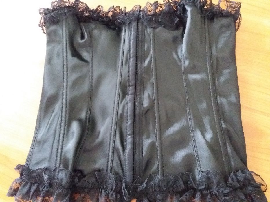 Corpete cai-cai Preto