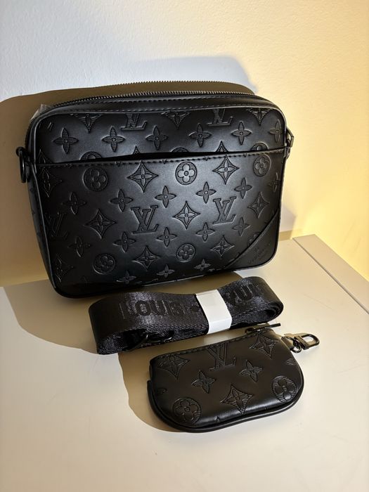 Louis vuitton black bag