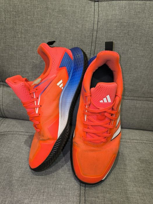 Кросовки Adidas  бігові,для баскетболу,тенісу