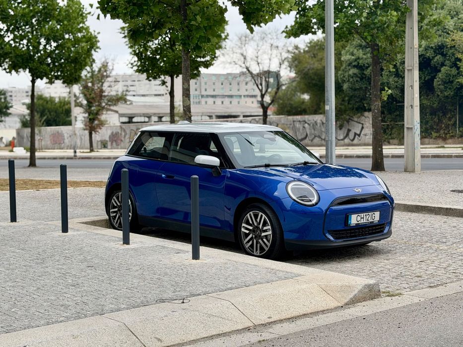 MINI 3 Portas Cooper E Classic S