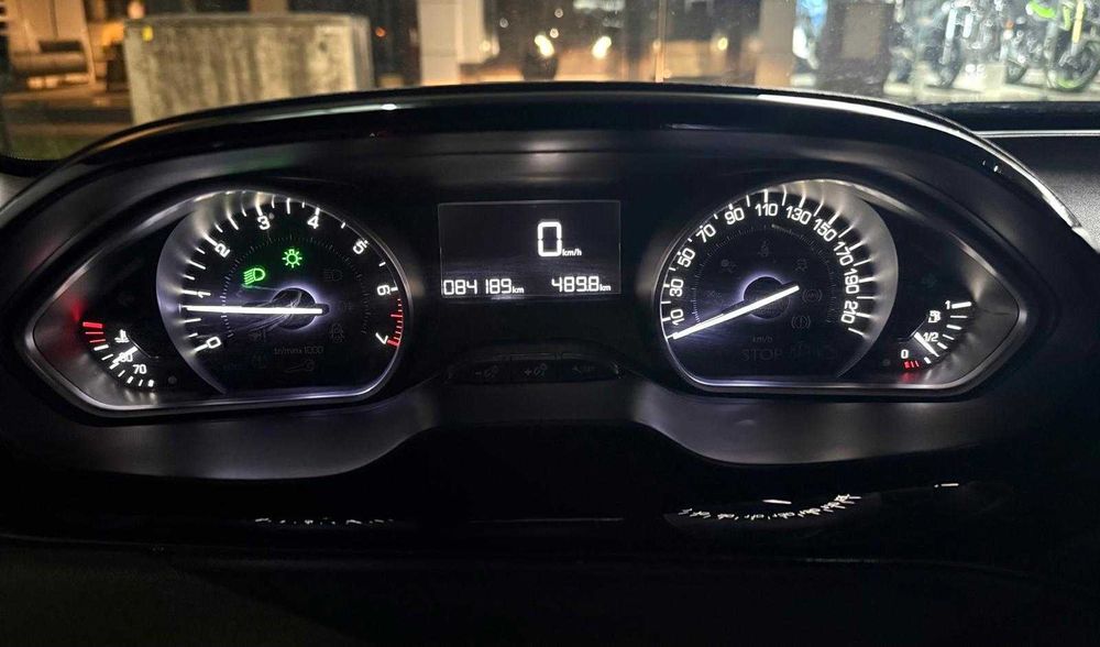 Peugeot 208 1.2 Puretech - Signature