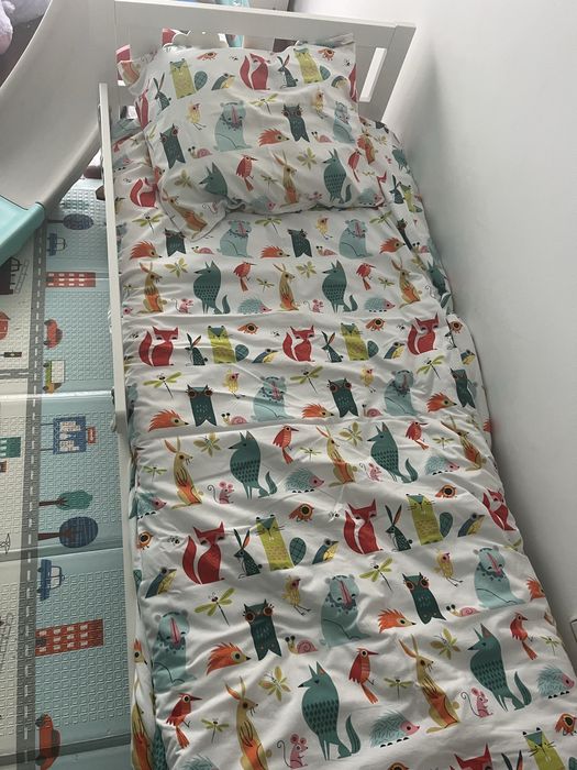 Vendo cama criança com colchao