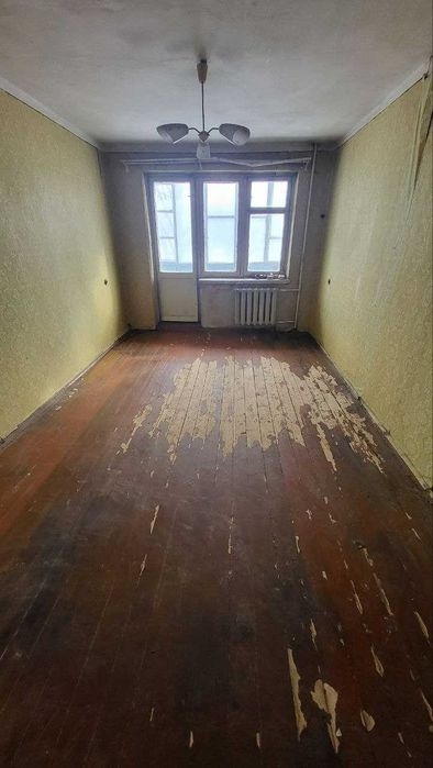 Продам 1 к квартиру, пр. Л. Ландау, коммунальный рынок