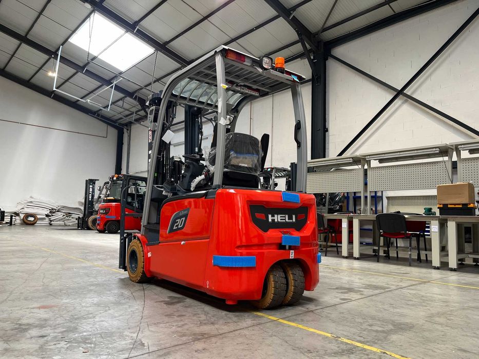 Empilhador 3 Rodas Novo