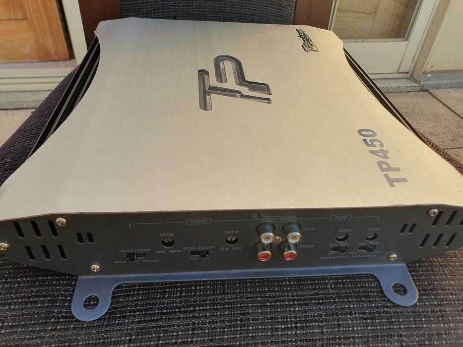 Amplificador TP450 - 1100w.