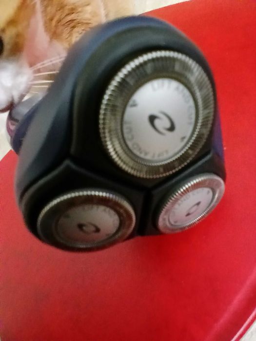 Máquina de Barbear Philips pt 715