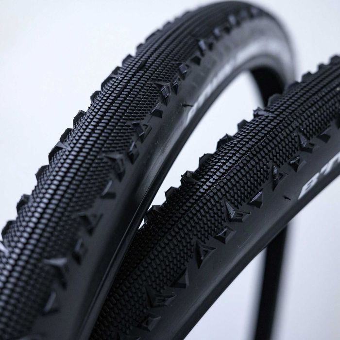 Pneu De Trekking/gravel Baldy's 700x38c - Flanc Marron Classique, Bande De Roulement Crampons, Pour Vélo Polyvalent