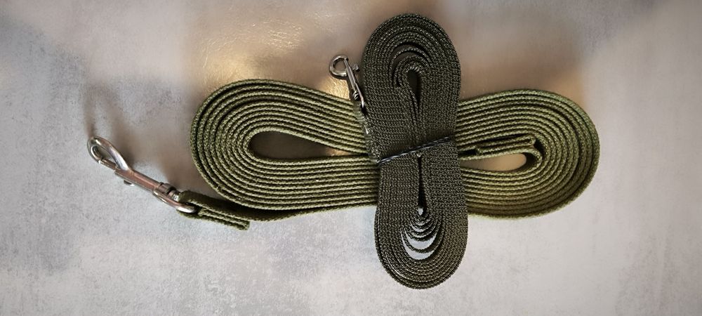 Продам поводки для Крупных  и Мелких  собак