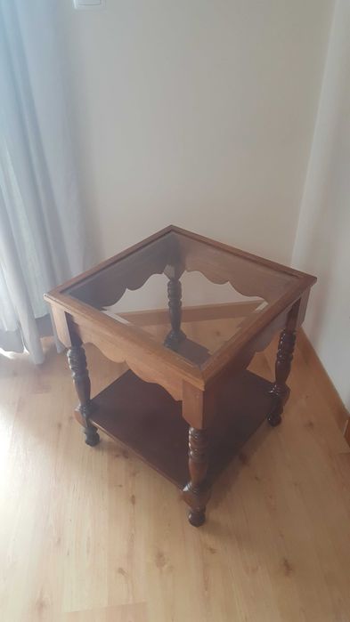 Mesa de centro/apoio