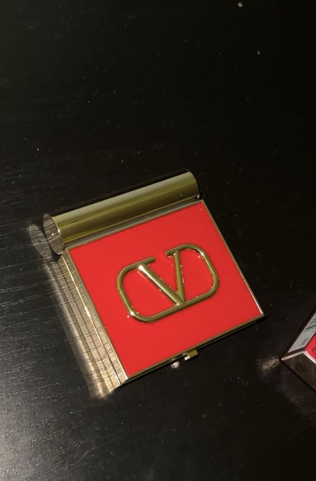 Румяна Valentino eye2cheek 08