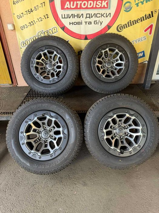 Ковані диски R18 SKILL FORGED SV345 на Dodge Ram1500/RamTR