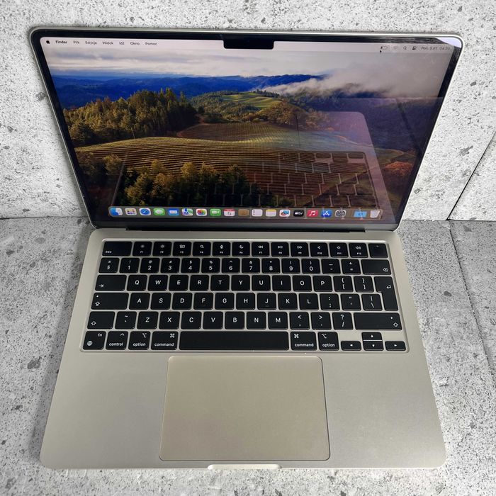 Laptop MacBook Air M2 13.6Inch 8/256GB  | Używany | 100% Baterii |