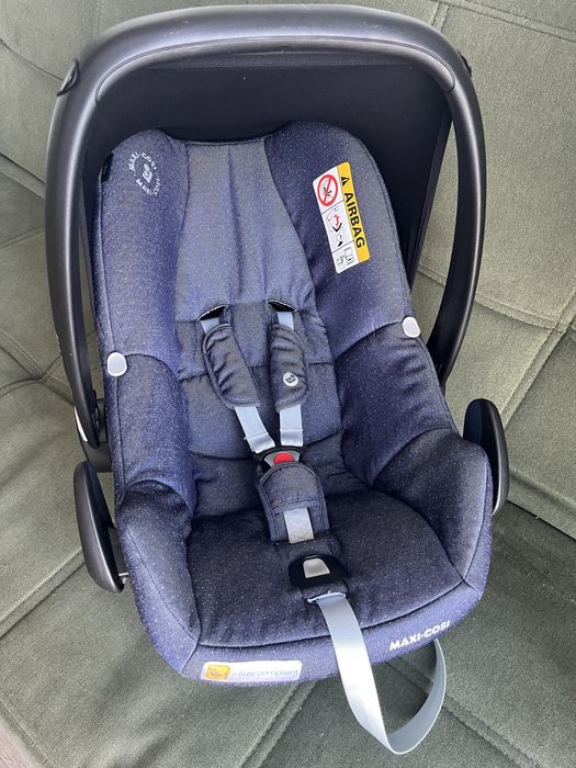 Автокрісло, люлька Maxi-Cosi i-size