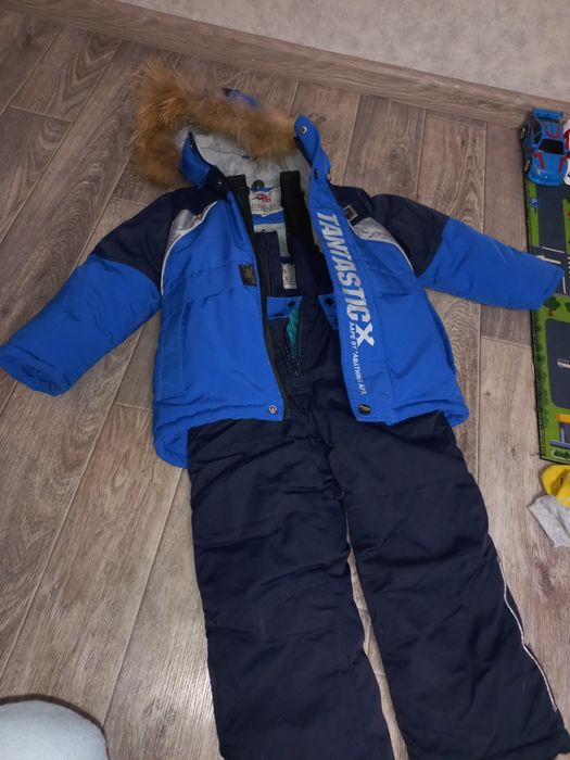 Продам комбінезон 98