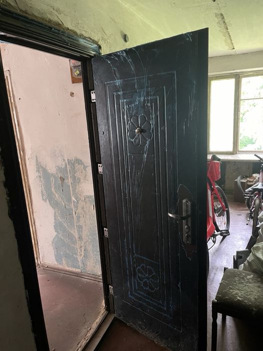 Продам бюджетну 1-кімнатну кв  в Брусилові YV