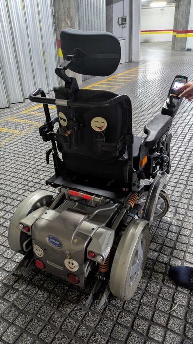 Cadeira de Rodas Eléctrica Invacare Storm 4 X-plore – Elevatória e Reclinável