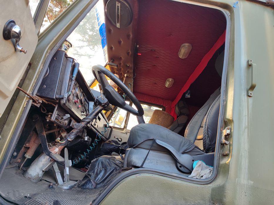 Камаз з прицепом