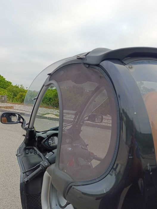 BMW C1 200 2002 – 55.100 km – Revisão feita – Única que dispensa capacete