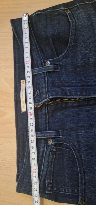 Damskie spodnie Levis