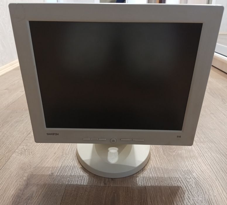 Монітор Samtron 51S
