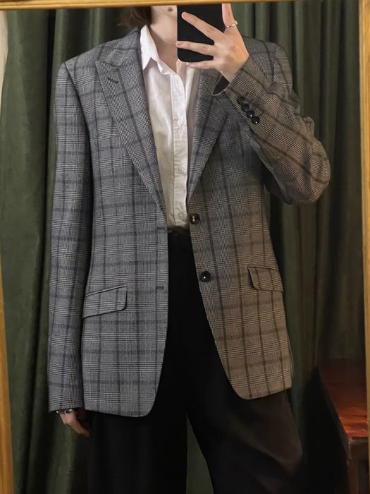 Чоловічий піджак у клітинку М