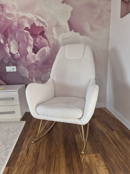 Fotel  bujany  biały