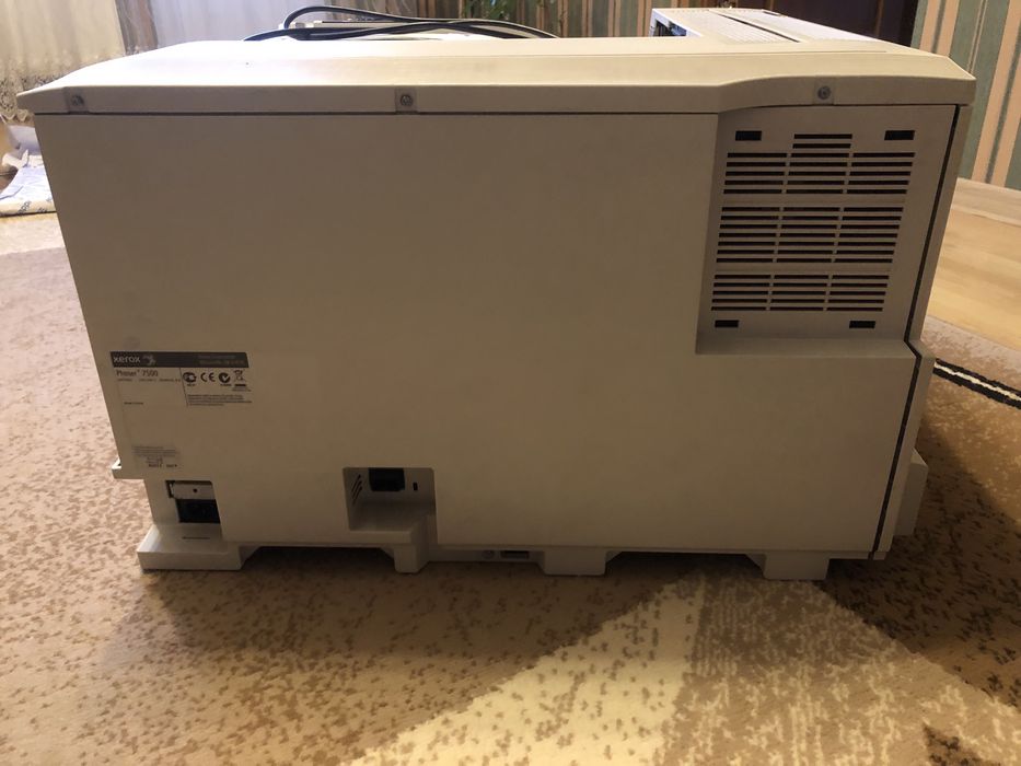 Продаю  Xerox 7500DN