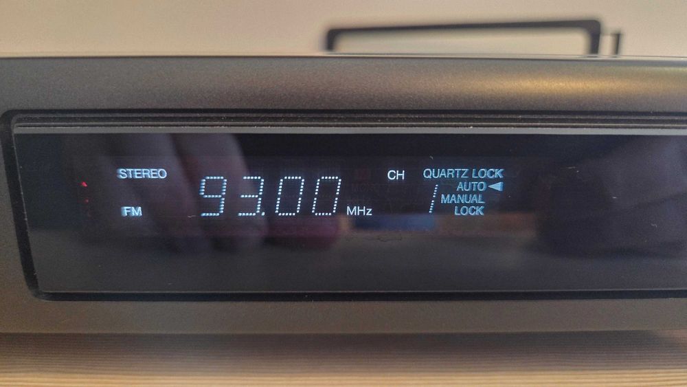 TECHNICS ST-GT350 cyfrowy tuner FM/LW/MW