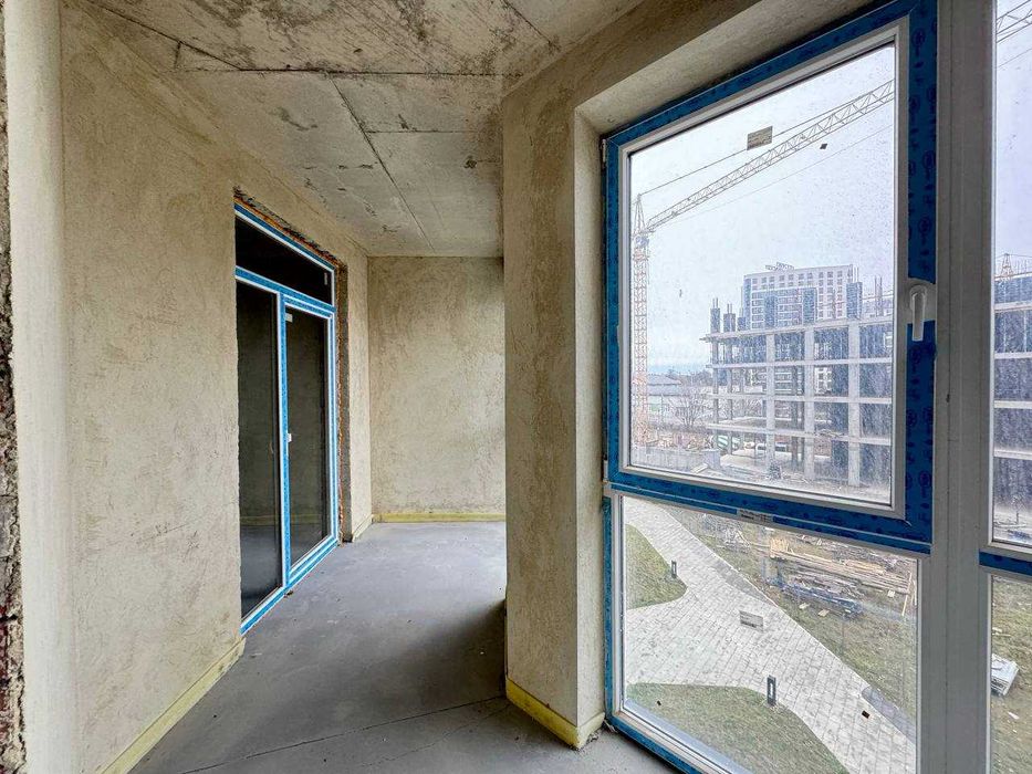 Продаж велика однокімнатна квартира + кухня-вітальня. Франківський р-н