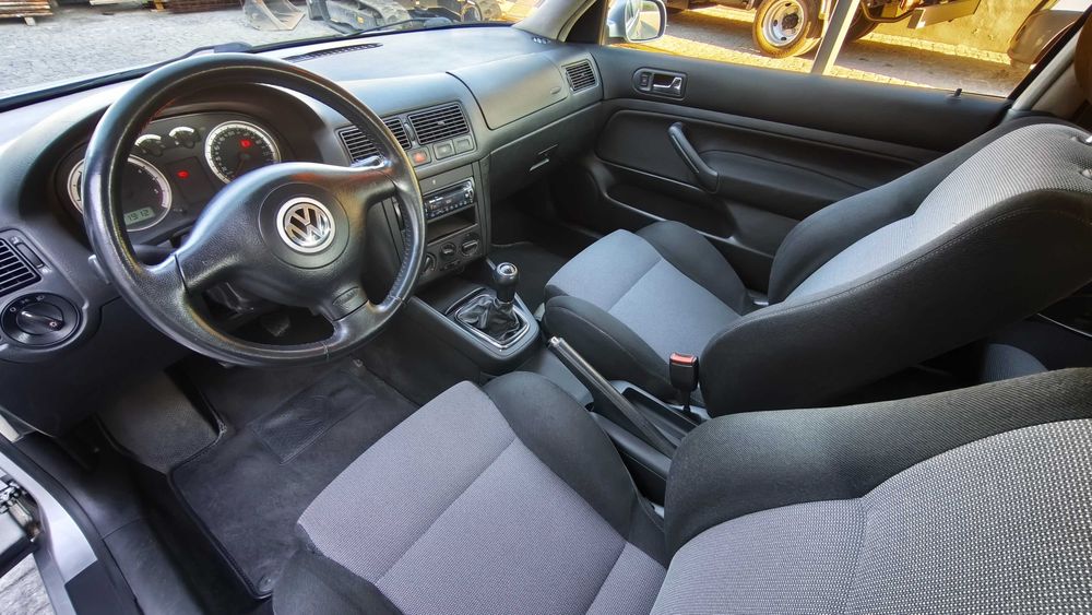 Volkswagen Golf 4 IV - 1.9 TDI