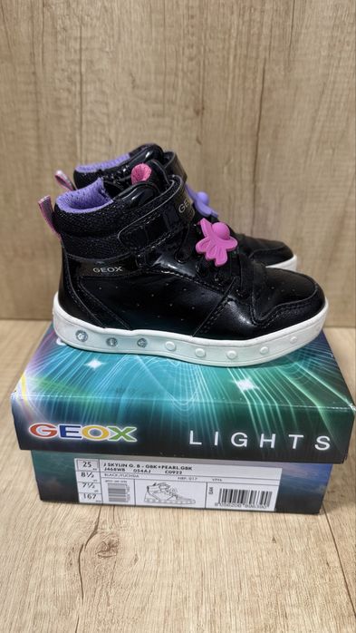Високі кросівки черевики демі  Geox 25 р 16,7 см мигаючі
