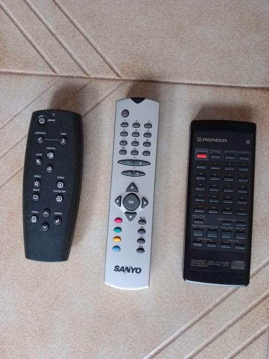 Vários comandos usados mas em muito bom estado de conservação64552995940353122