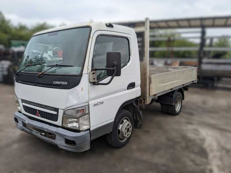 Mistubishi Canter Fuso 3.0DI 2006 para peças