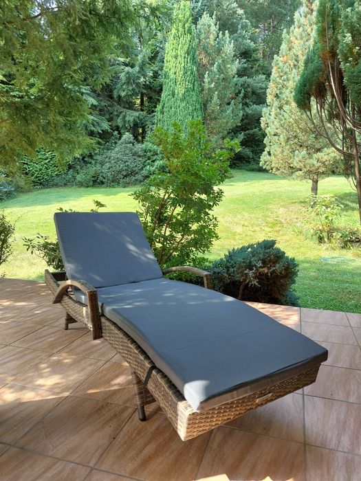 Leżak aluminiowy rattanowy Océane naturalny nowy