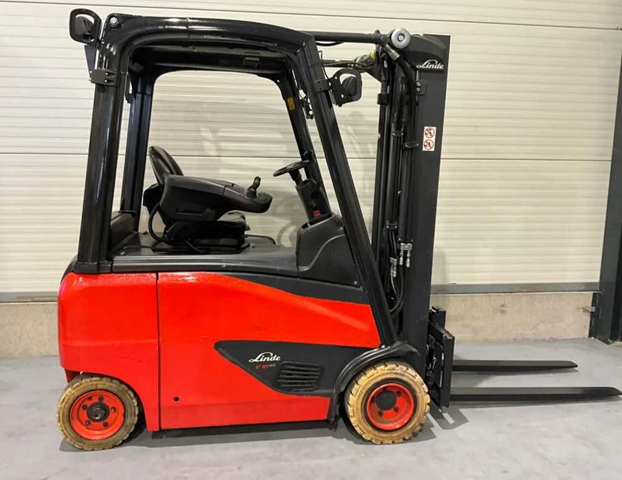 Empilhador Elétrico LINDE 2T