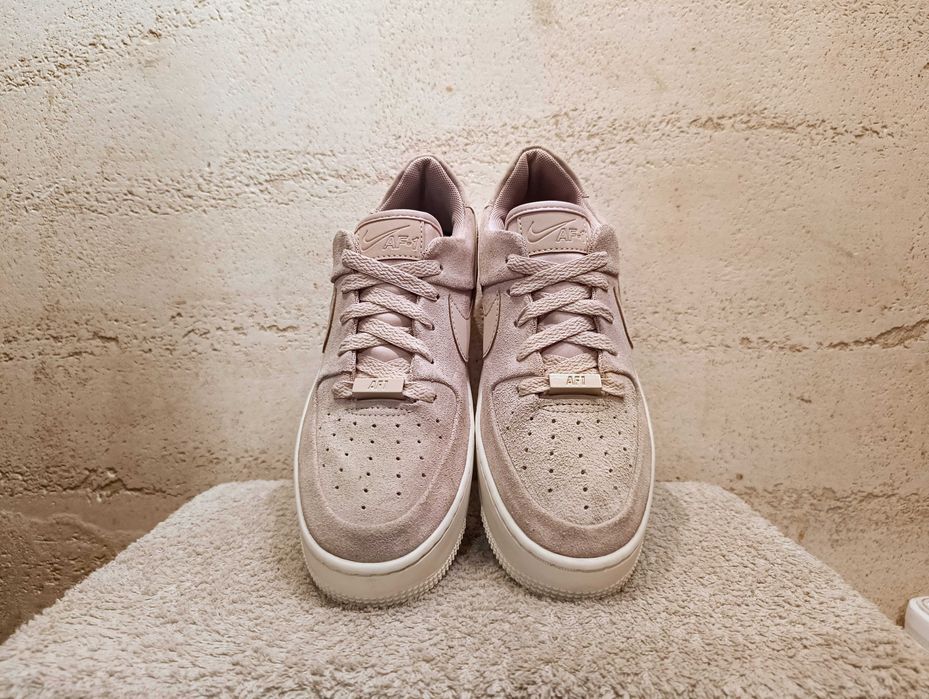 Damskie sneakersy NIKE AIR FORCE 1 SAGE LOW r.40 skóra st.bardzo dobry