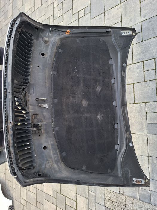 Skoda Octavia 2 04-08 maska pokrywa silnika czarna 9910