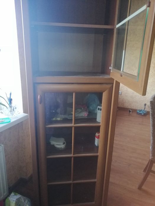 сервант меблевий