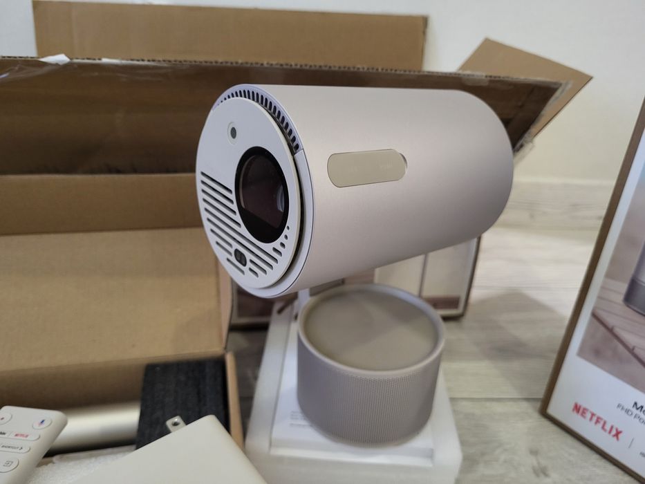 Проектор XGIMI MoGo 3 Pro PowerBase Stand портативный freestyle fullHD