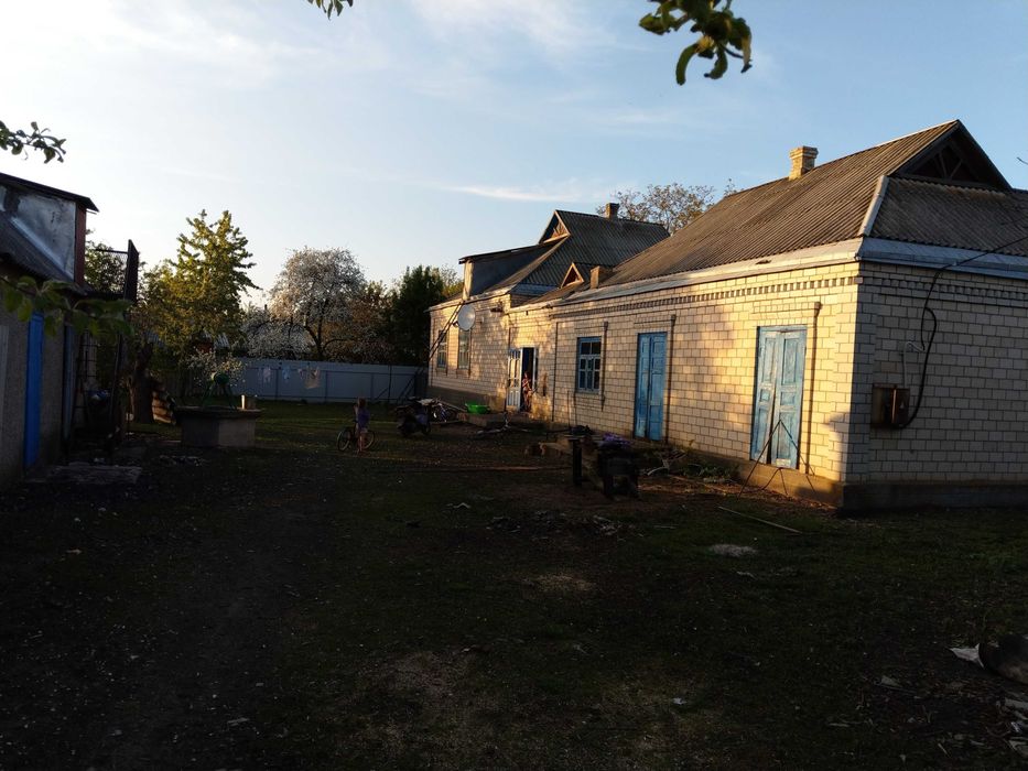 Продаю будинок в с.Залізничне.