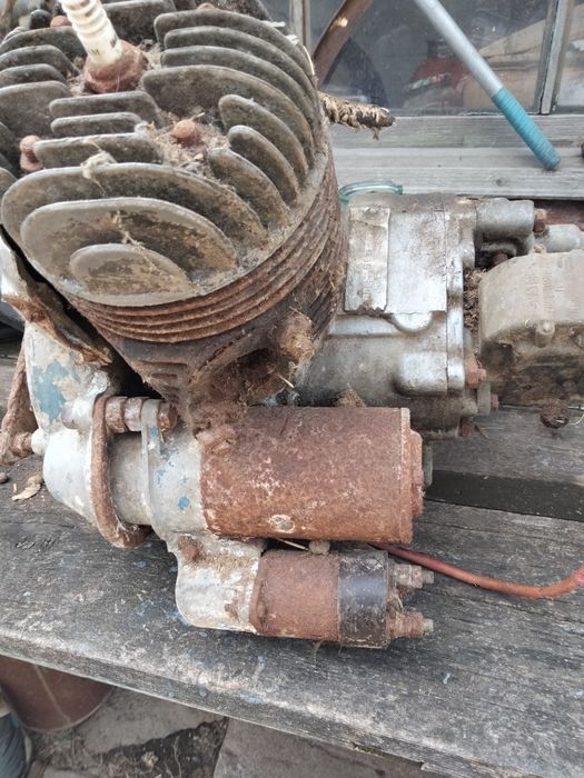 Пускач т 40 чи іншу техніку