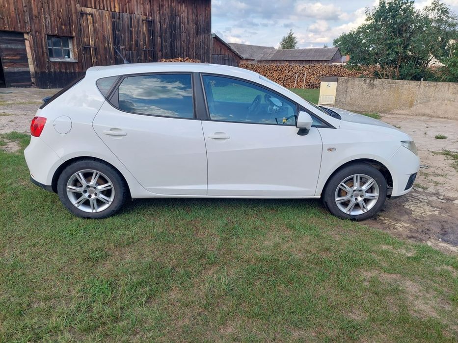 Zarezerwowany Seat IBIZA IV 4 benzyna + gaz