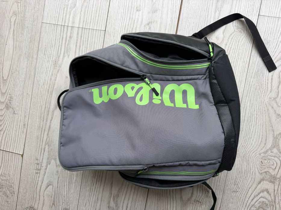 Mochila Wilson para Ténis – Compartimento para 2 Raquetes – Excelente Estado