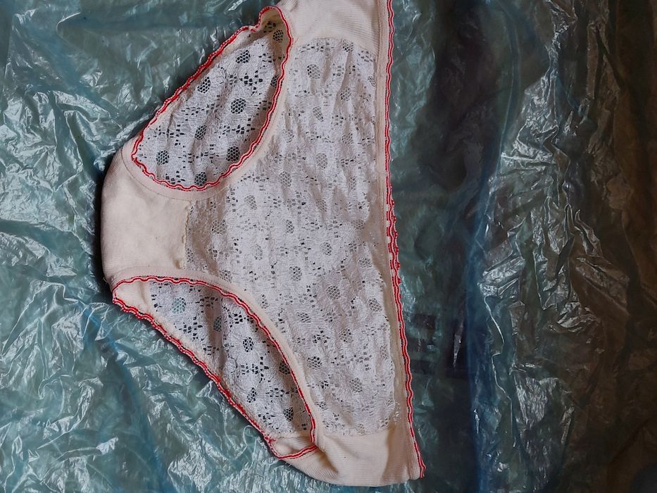 Stare majtki koronkowe damskie z czasów PRL rozmiar S /M