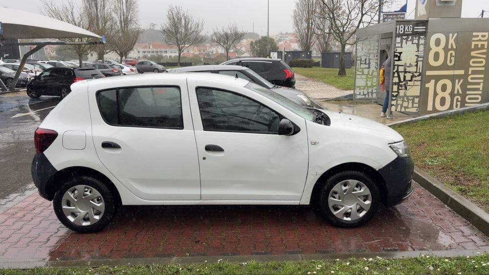 Dacia Sandero 1.0 (2020) – Excelente Estado – Revisão Feita