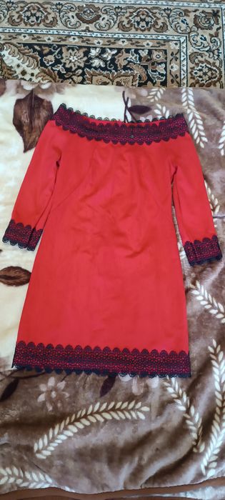 Продам нову сукню