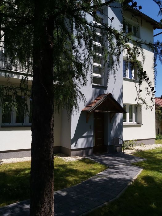 Od zaraz! Mieszkanie 50 m² na parterze | Oddzielna kuchnia | Parking i Wi-Fi w cenie! | Stalowa Wola, ul. Klasztorna | Całość 2200 zł